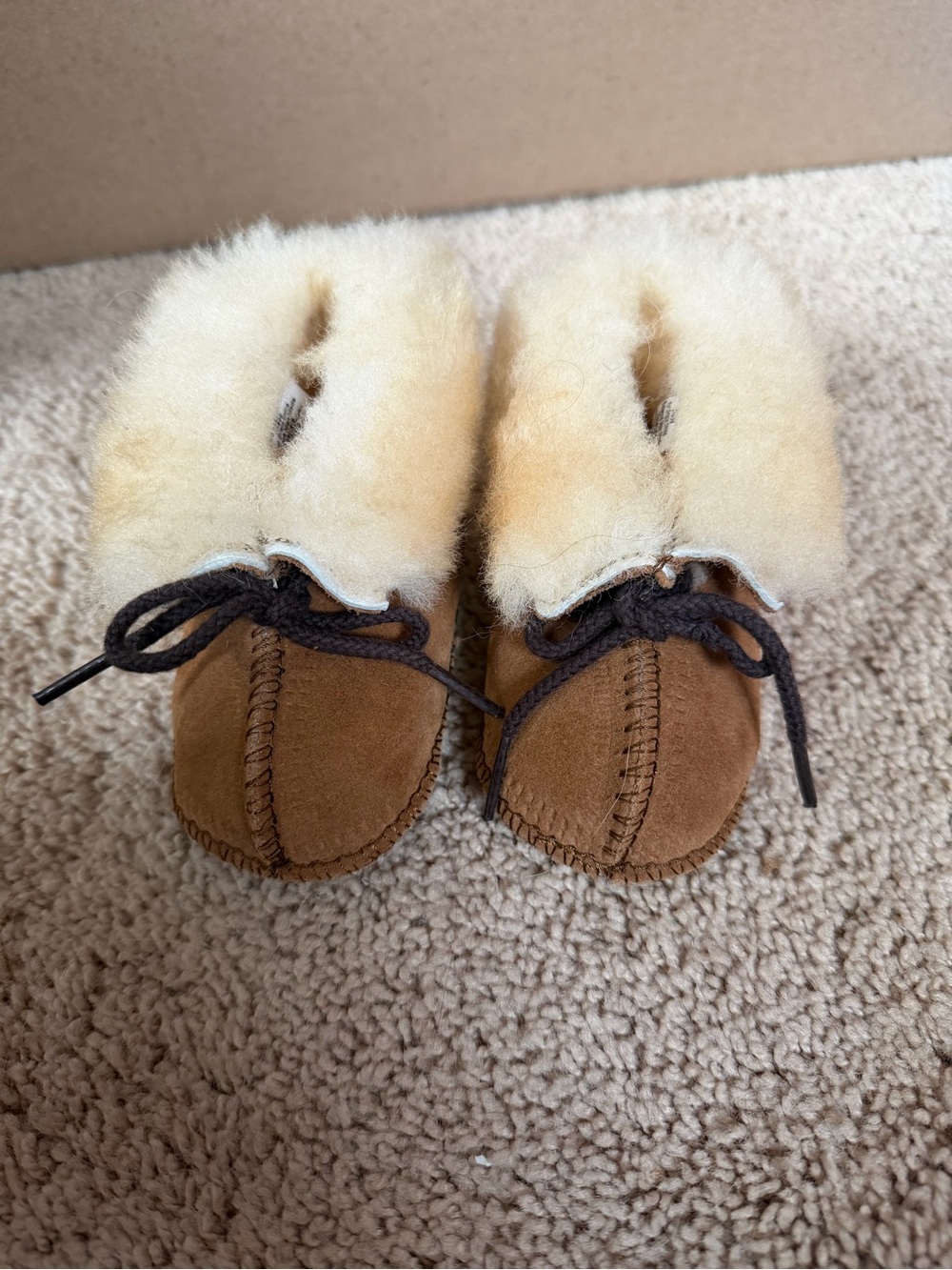Minnetonka Brown Suede Kids Shearling-Lined Slippers